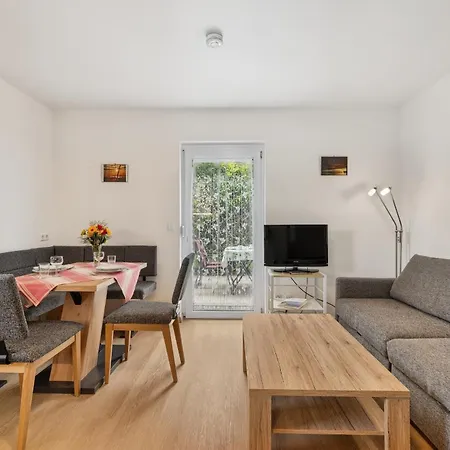 Gästehaus Reutemann Wohnung 3 Apartment *